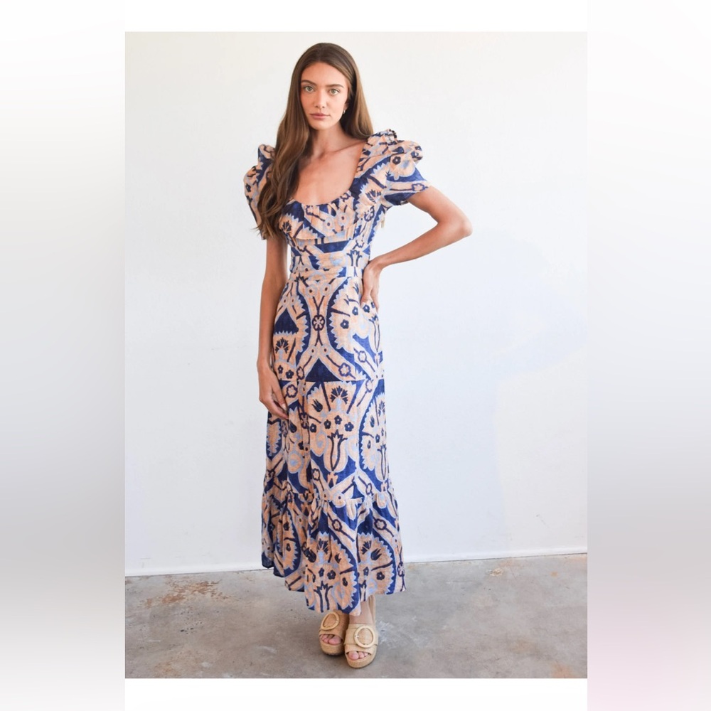 Never a Wallflower Chic Blue and Cream Maxi Dress 100% Linen Womens Small